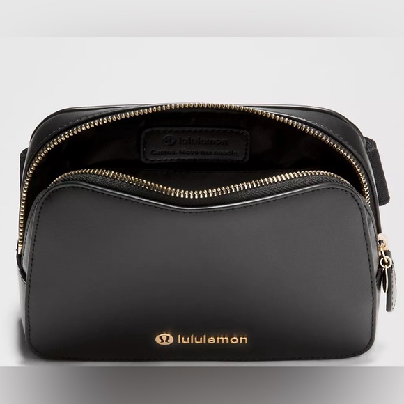 BNWT Lululemon Alternative Leather Black Pouch with Lululemon Storage Bag! - Picture 2 of 10